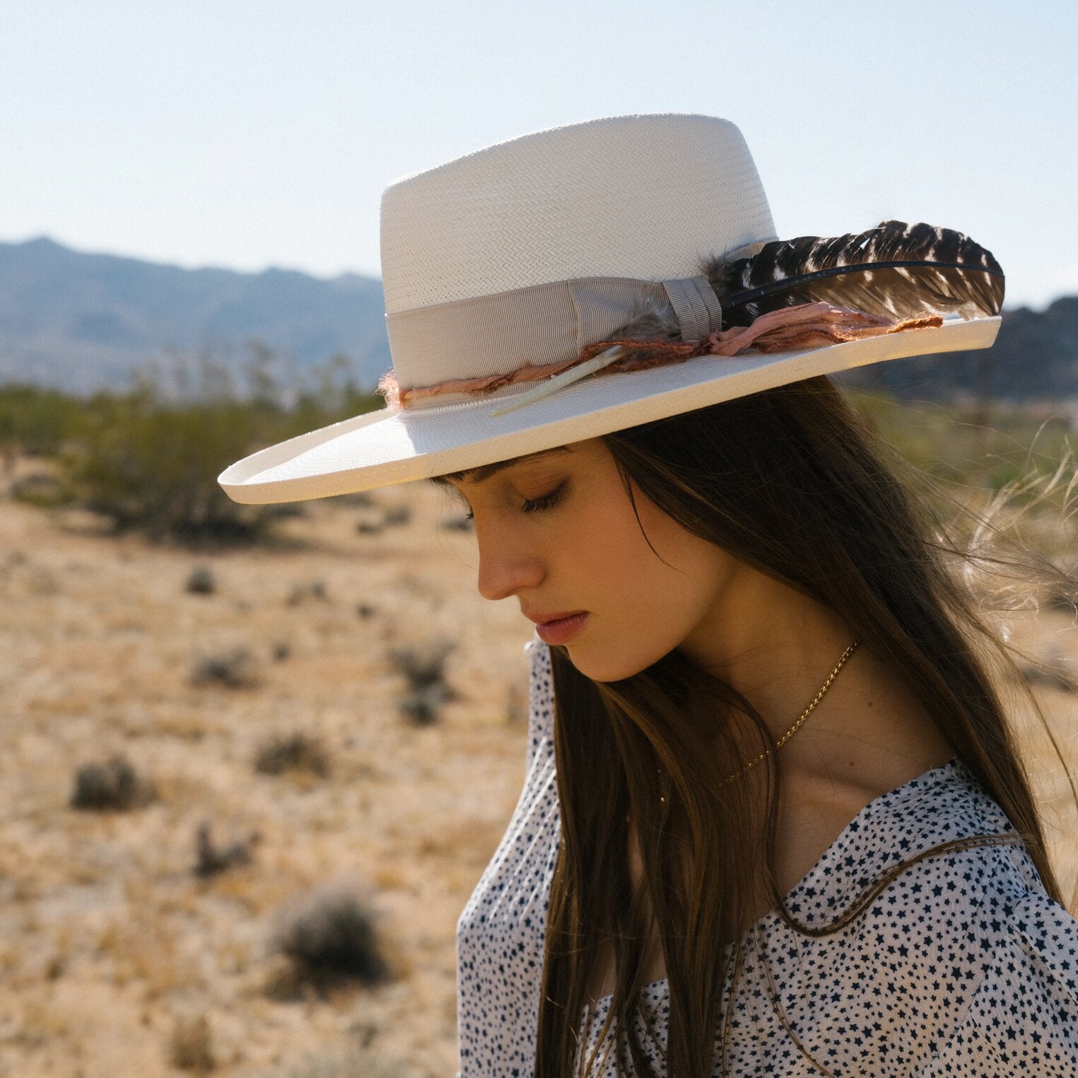 Stylish Shantung Straw Fedora Hat by Kings Row